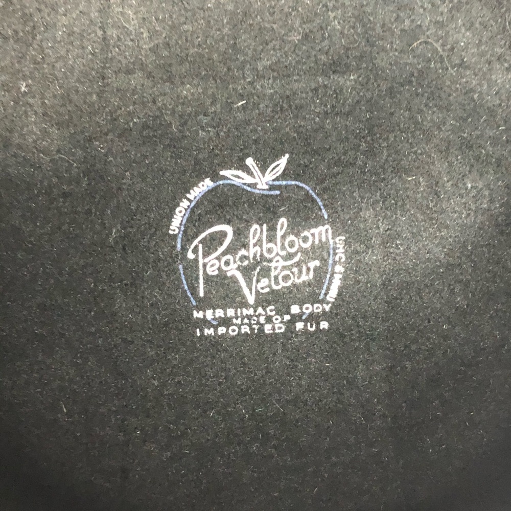 Vintage Peachbloom Velour Black Velvet Hat - Picture 11 of 12